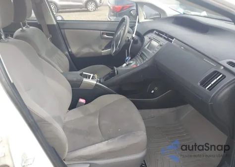 2013 Toyota Prius Plug-In z USA, uszkodzony, nr VIN JTDKN3DP8D3042522